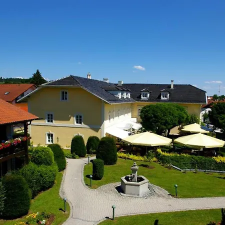 Im Sammareier Gutshof * Bad Birnbach